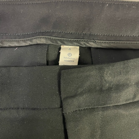 Used Size 4 Black Womens Lululemon Pant - Picture 4 of 5